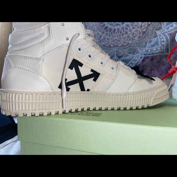 Off-White | Off Court 3.0 Sneakers - Picture 8 of 8